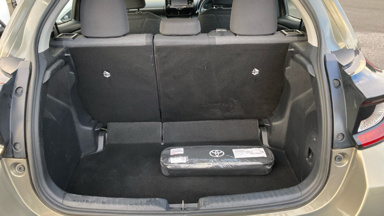 Toyota Yaris 1.5 Hybrid Icon 5dr CVT Hybrid Hatchback